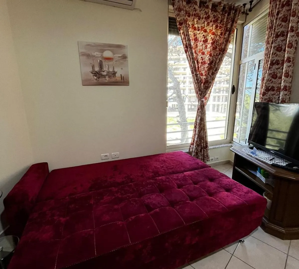 Apartament Golemi 0*, Golem (Tirana) Albania